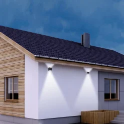 Buitenlamp Logan zwart + sch.sensor IP54></noscript>Straluma Online