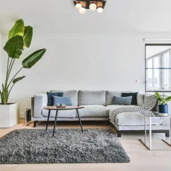 Grote plafondlamp rechthoekig zwart met witte bollen></noscript>Straluma Best