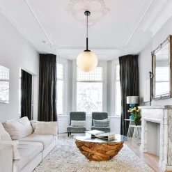 Grote retro hanglamp opaal glas met zwart></noscript>Straluma