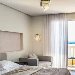 Klassieke wandlamp goud met helder glazen pegels></noscript>Straluma Online