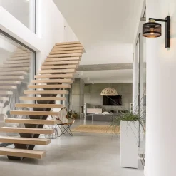 Landelijke wandlamp zwart/goud met ronde kap></noscript>Straluma Hot