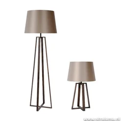 Luxe Staande lamp bruin met kap></noscript>Straluma New