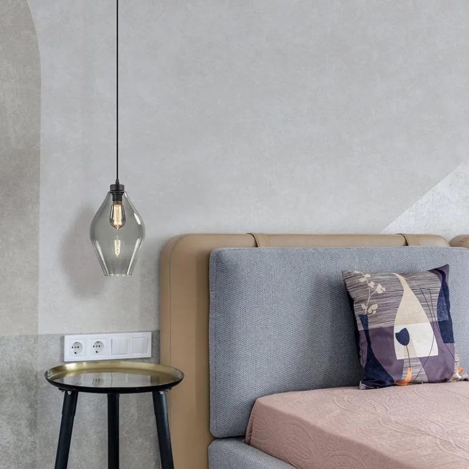 Mat zwarte hanglamp met smoke glas ruit>Straluma New