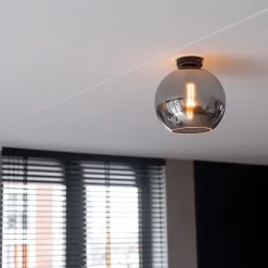 Mat zwarte plafondlamp met smoke glazen bol 30 cm></noscript>Straluma New
