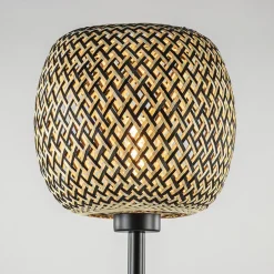Mat zwarte vloerlamp met bamboe kap></noscript>Straluma Outlet