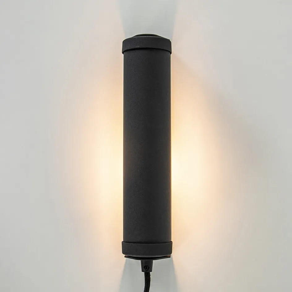 Mat zwarte wandlamp met snoer>Straluma Best