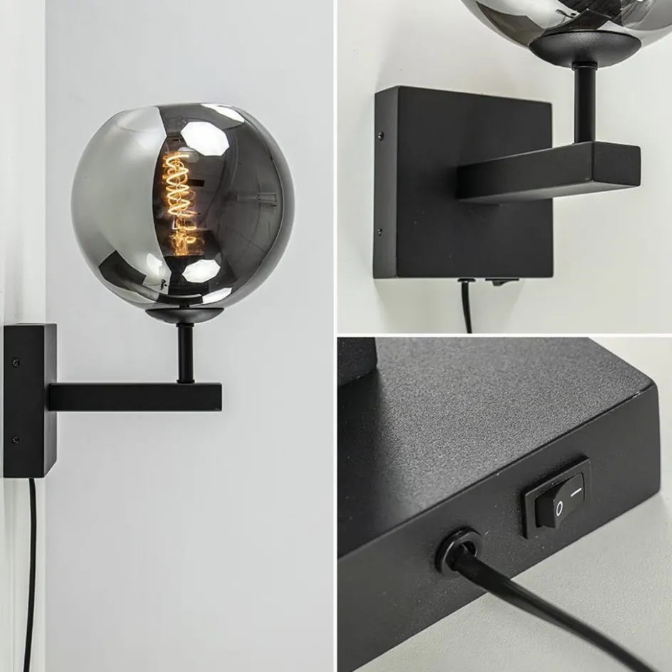 Mat zwarte wandlamp met smoke glazen bol 20 cm>Straluma