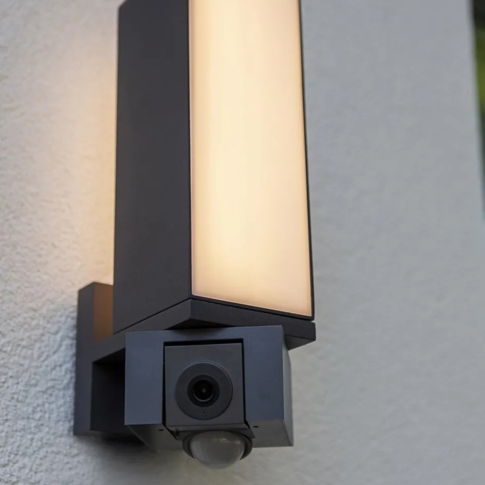 Rechthoekige LED buitenlamp met camera en bewegingssensor>Straluma