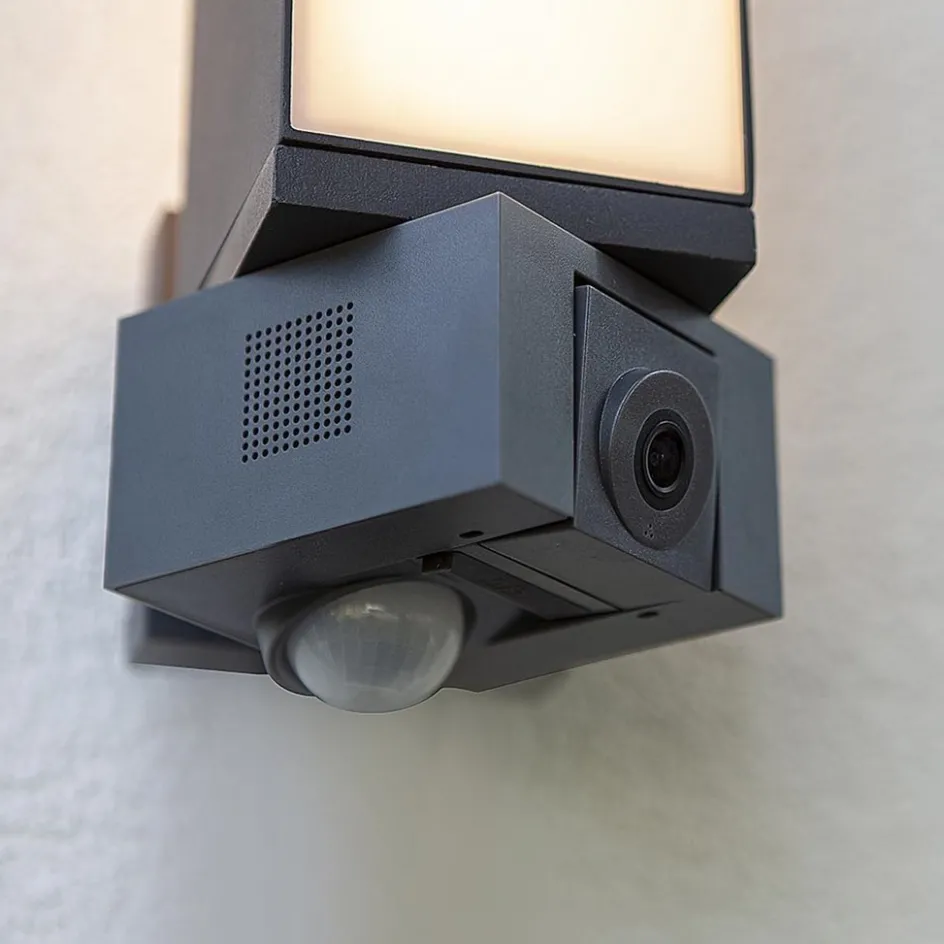 Rechthoekige LED buitenlamp met camera en bewegingssensor>Straluma