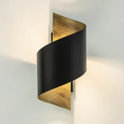 Sierlijke wandlamp krul zwart met goud></noscript>Straluma New