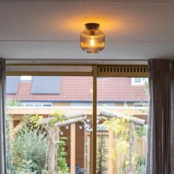 Smoke glazen plafondlamp met zwarte bevestiging></noscript>Straluma Best