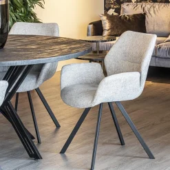 Stijlvolle armstoel taupe met zwarte poot><noscript><img width=