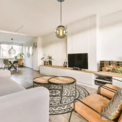 Strak klassieke hanglamp amber glas met messing 20 cm></noscript>Straluma Discount