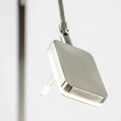 Strak klassieke leeslamp nikkel met dimbaar LED></noscript>Straluma Hot