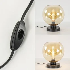 Strak klassieke tafellamp zwart met amber glas></noscript>Straluma Discount