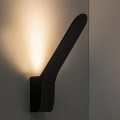 Strakke design LED buitenlamp zwart wand></noscript>Straluma Hot
