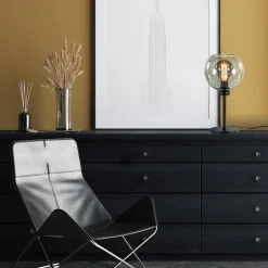 Tafellamp zwart met smoke glazen bol><noscript><img width=