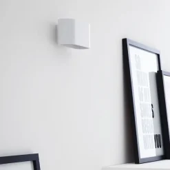 Wandlamp klein ovaal wit></noscript>Straluma Clearance