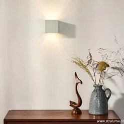 Wandlamp kubus wit verstelbaar incl. led></noscript>Straluma Outlet