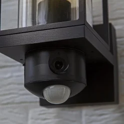 Zwarte buitenlamp rechthoek met glas en camera></noscript>Straluma Online