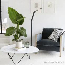 Zwarte led vloerlamp met touchdimmer><noscript><img width=